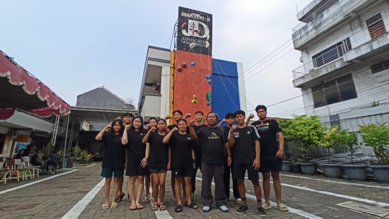 SMA YPPI 2 Surabaya Menggelar Turnamen Climbing Antar Pelajar Mencari Bibit Atlet Muda Berbakat 2